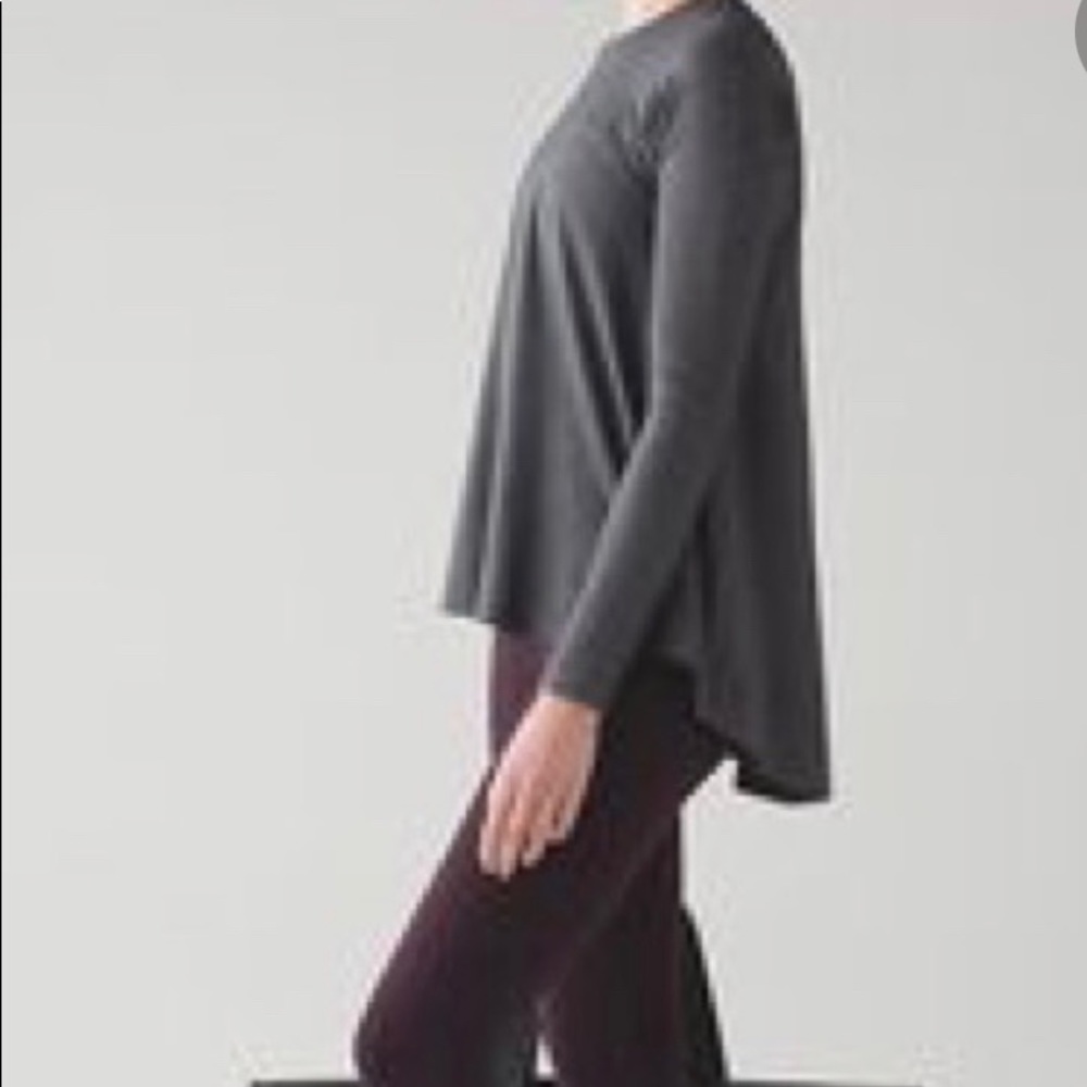 Lululemon Long Sleeve High Lo Flow City Bound Tee - Picture 2 of 6